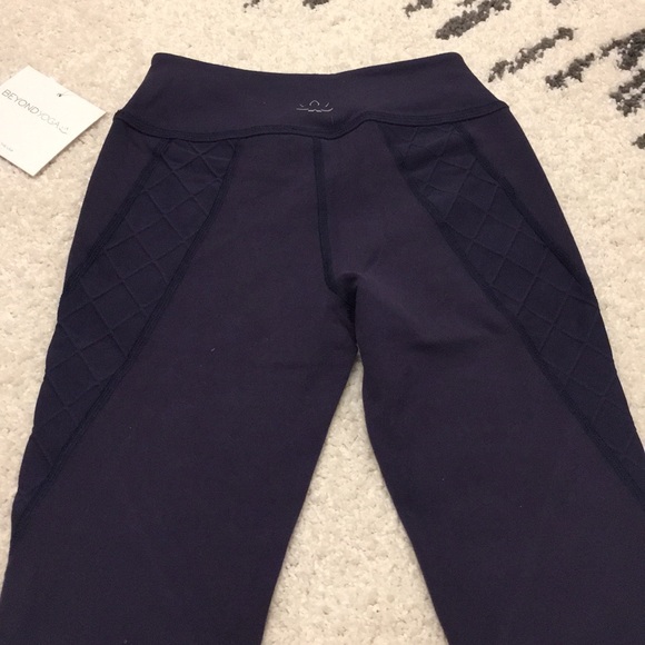 Beyond yoga leggings xxs NWT - Picture 4 of 5